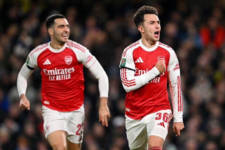 开云体育中国官网-从“平淡官宣”到中场核心：苏维门迪堪称夏窗最佳签约