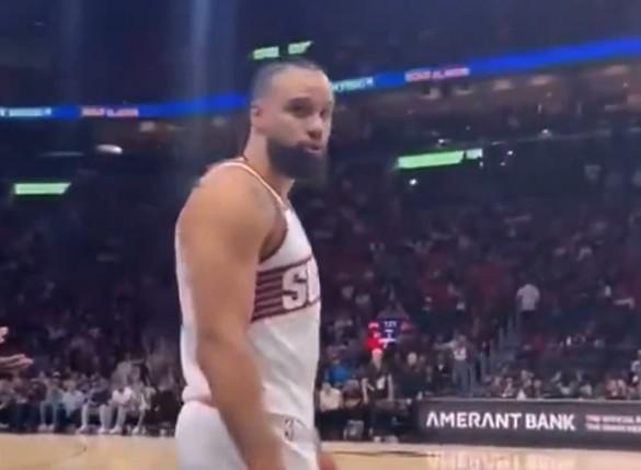 kaiyun体育平台-尴尬的是最后输了，狄龙回喷骂自己垃圾的热火球迷：看看比分，f**k